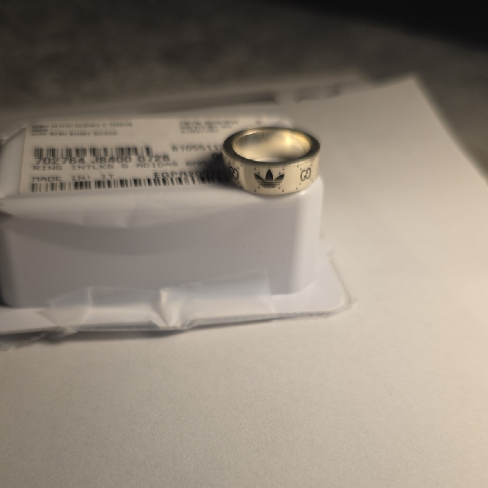 Gucci Silver Ring with Black Logo - Picture 5 of 8